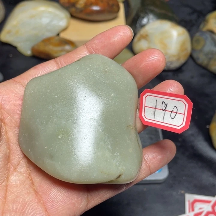 颈饰未镶嵌和田玉190