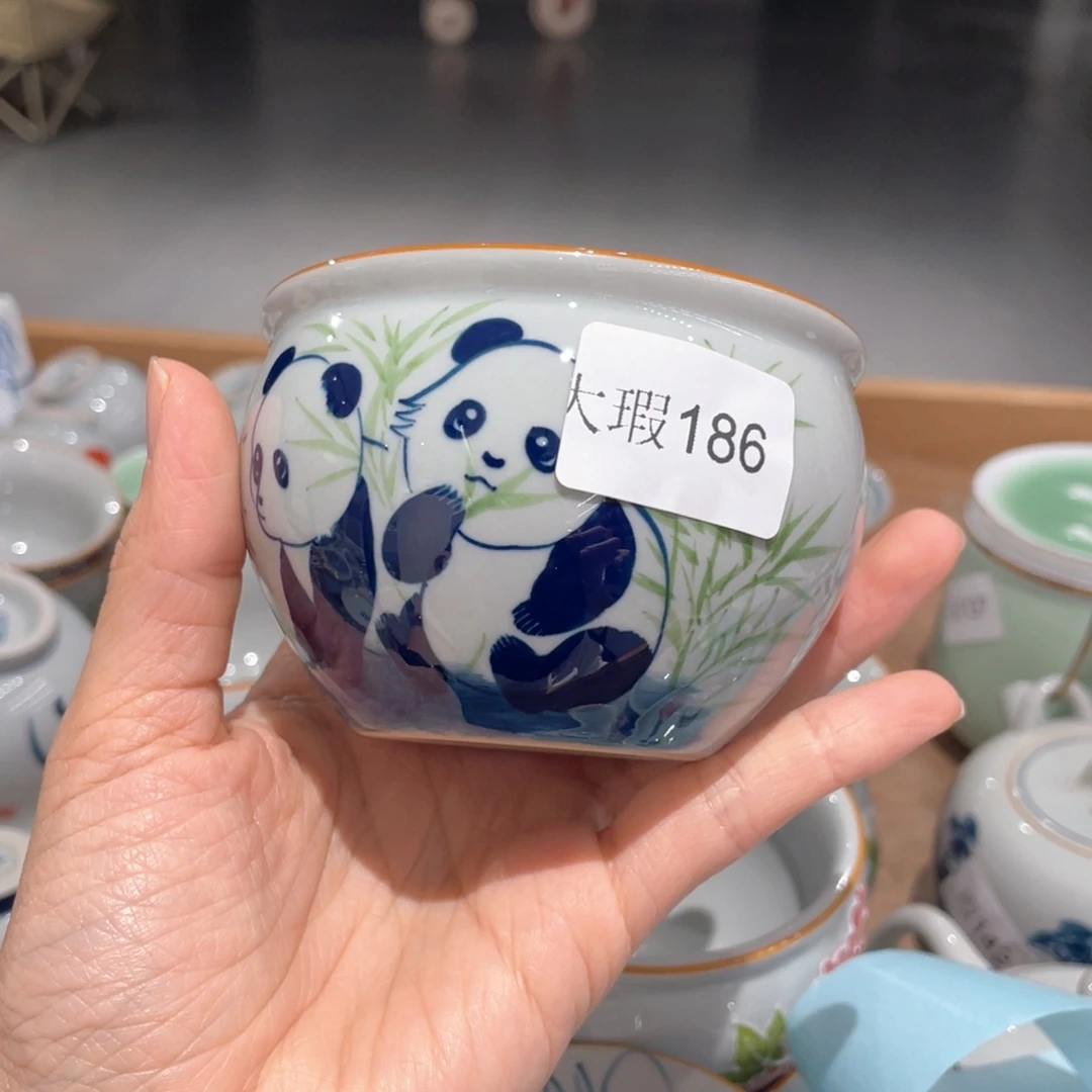 釉下彩纯手绘有瑕