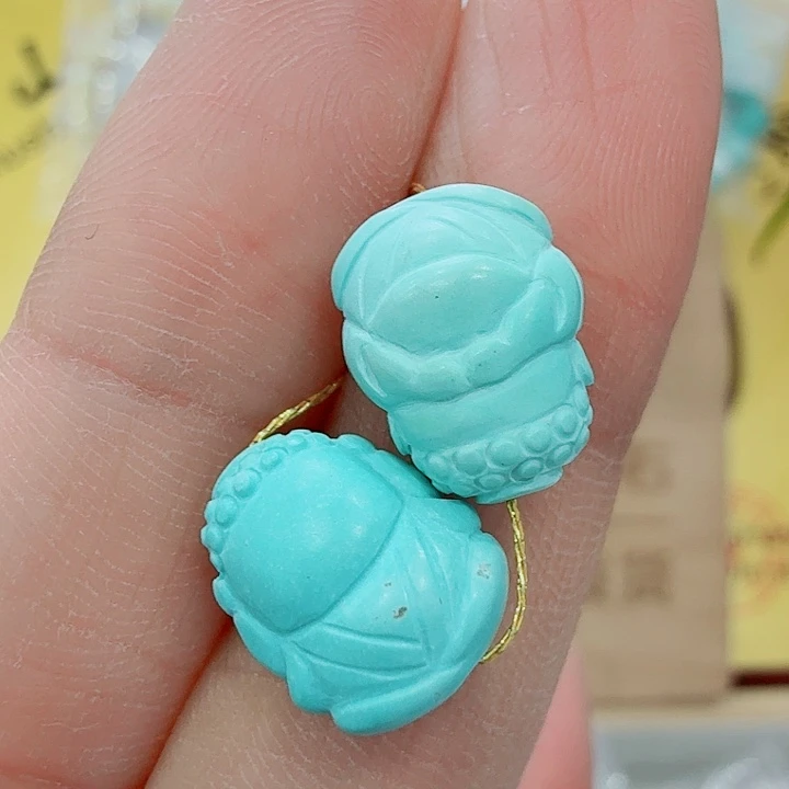 绿松石未镶嵌珠宝奇石