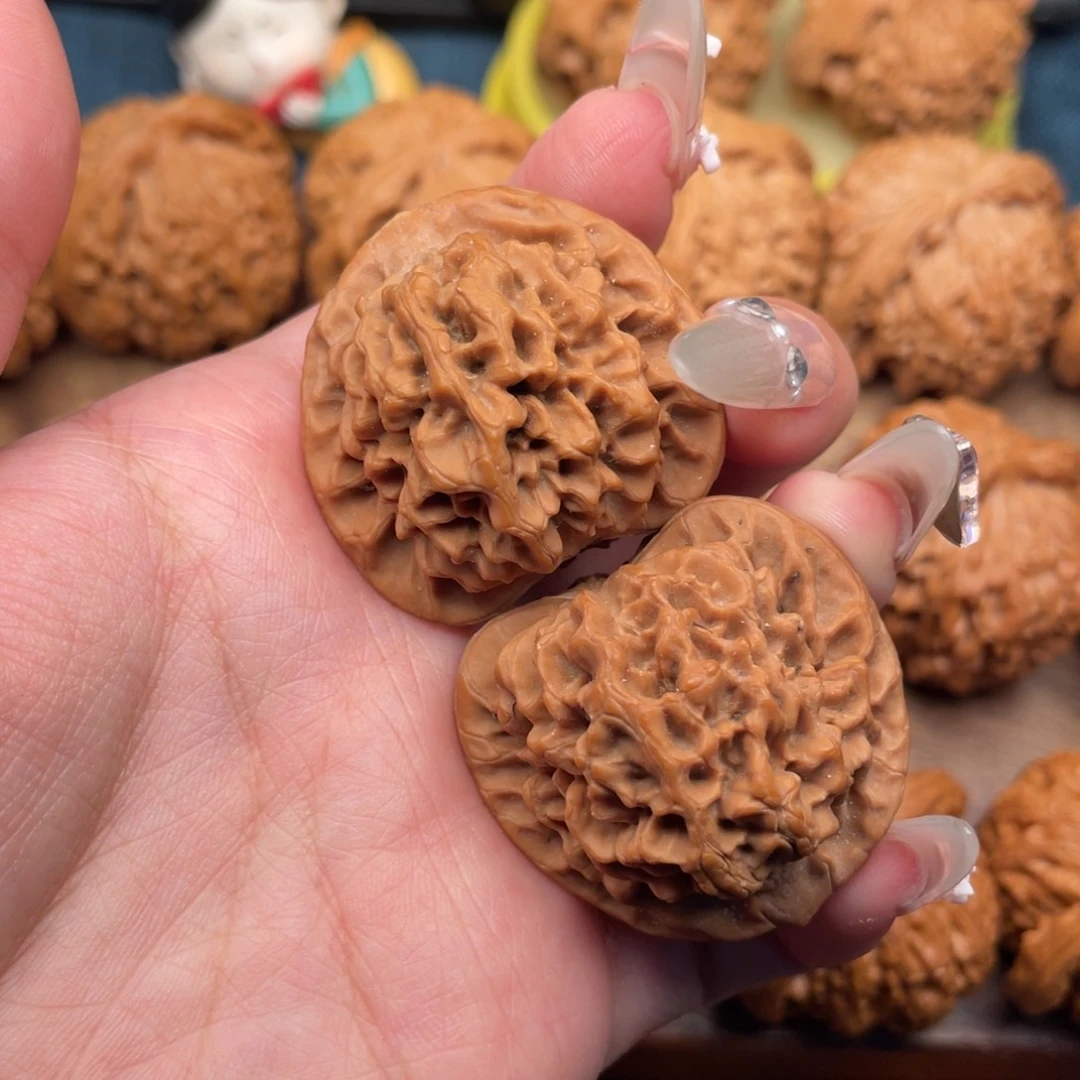 把件文玩核桃全品毕业，原生树秦闷38