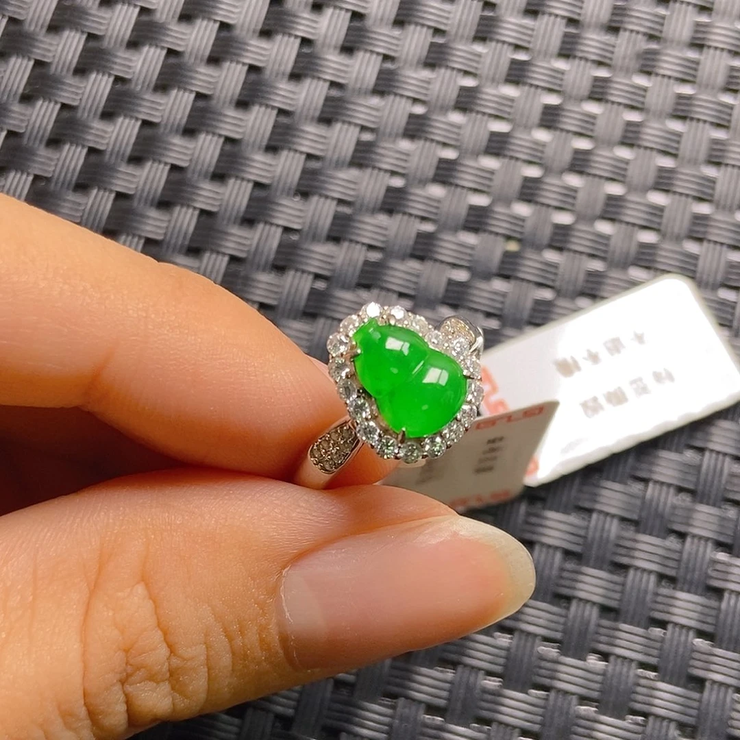 翡翠银S925镶嵌颈饰