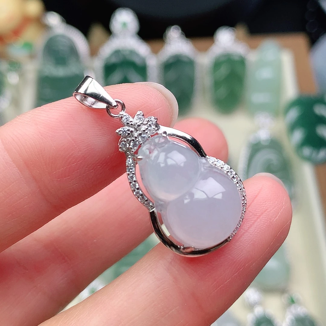 是****翡翠银S925镶嵌颈饰吊坠