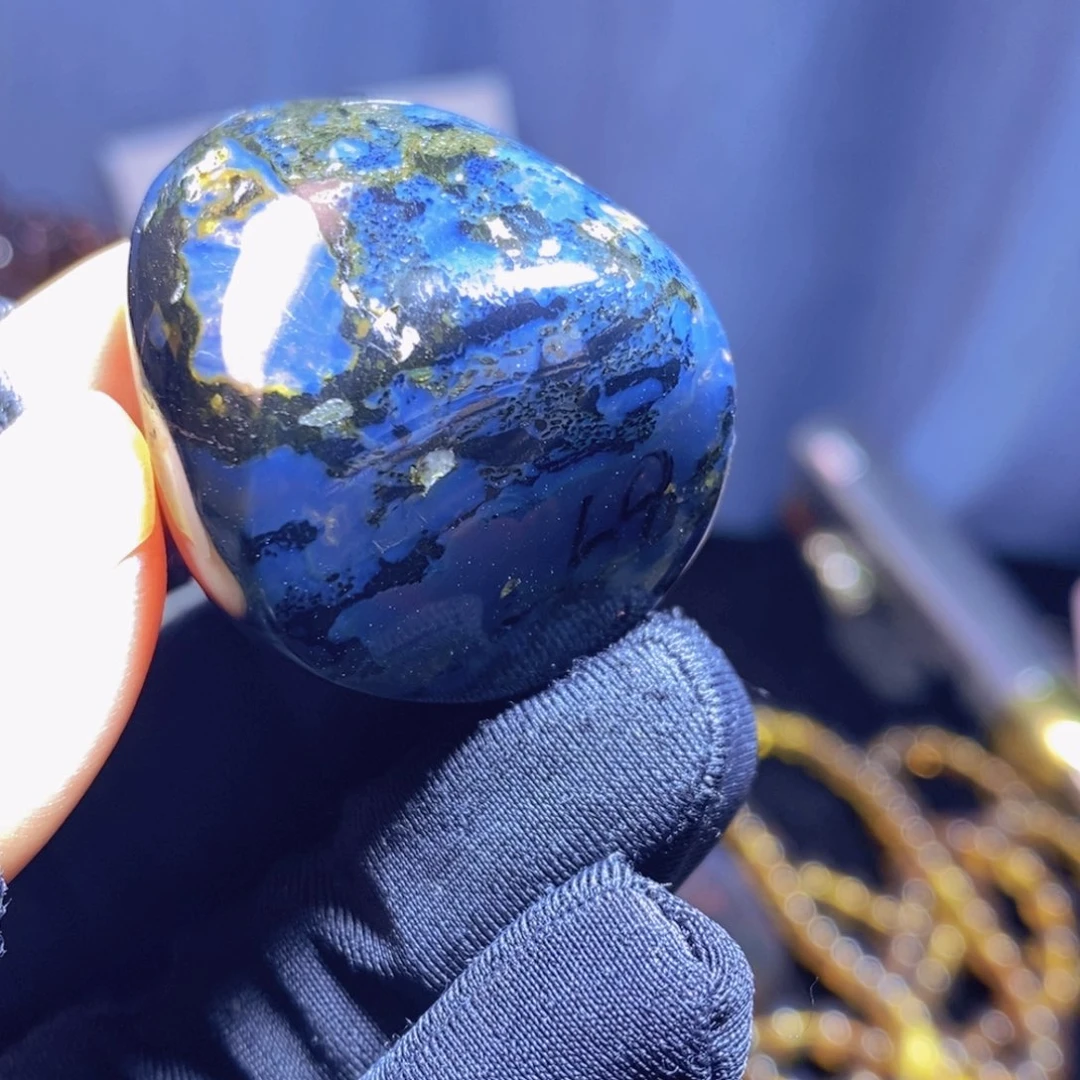 未镶嵌琥珀裸石。。。