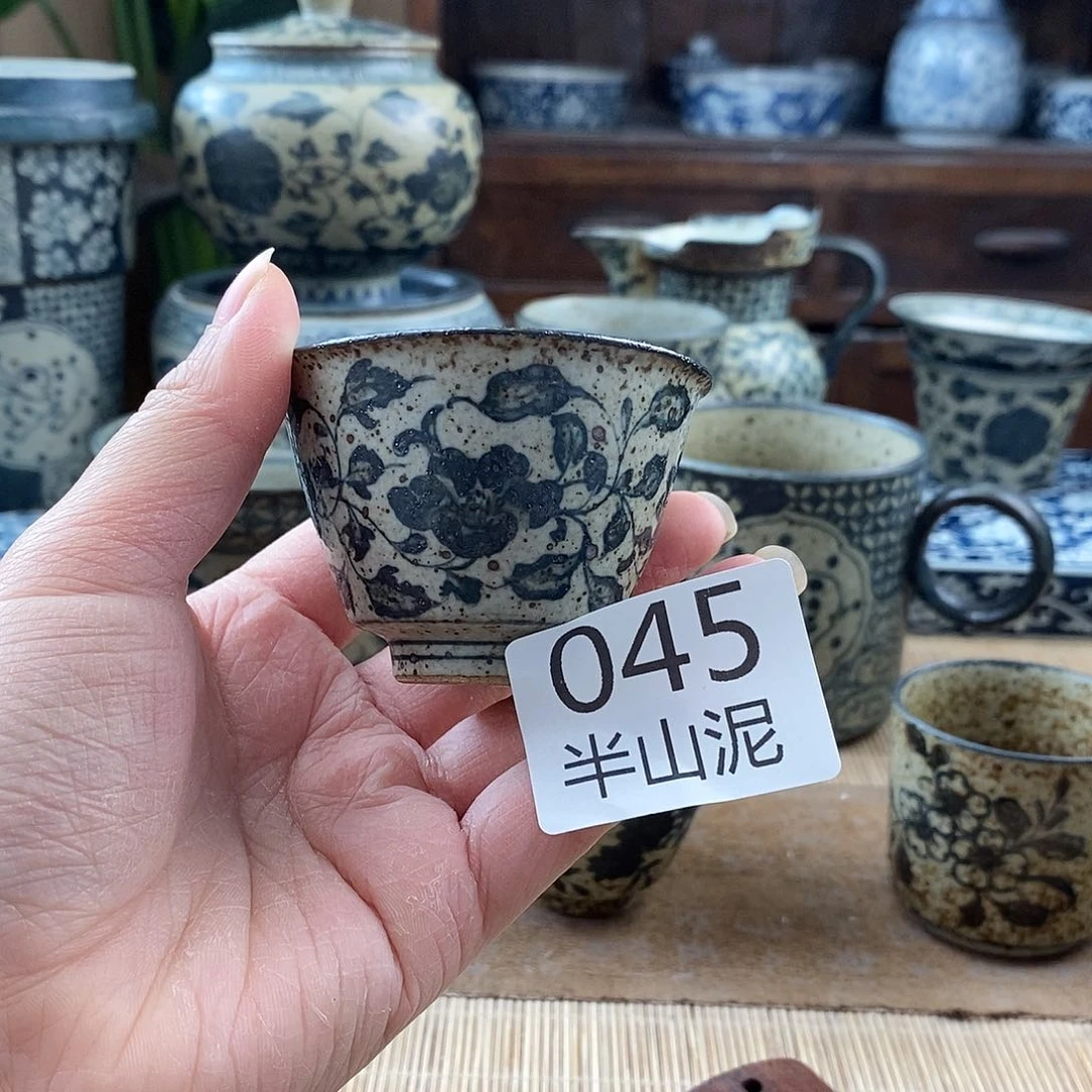 手工手绘青花陶瓷