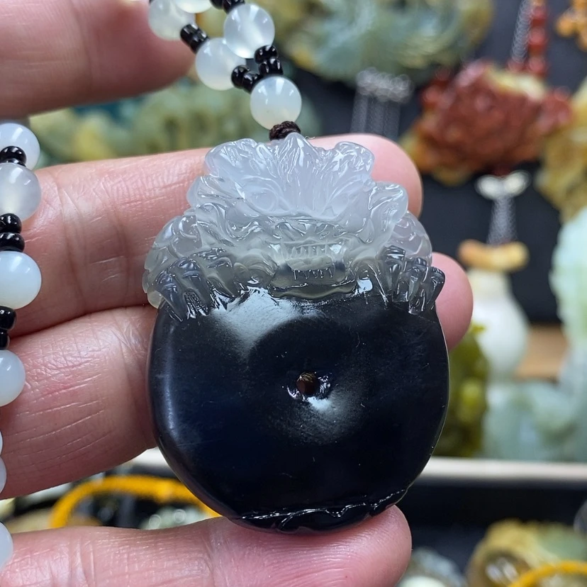 【闪购商品】蛇纹石玉未镶嵌吊坠