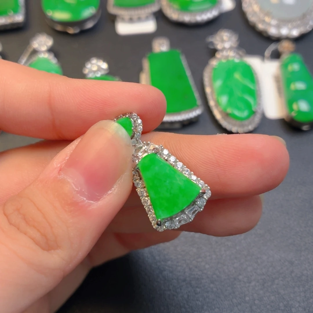 翡翠银S925镶嵌颈饰