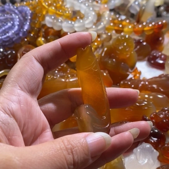 玛瑙/玉髓玛瑙吊坠未镶嵌