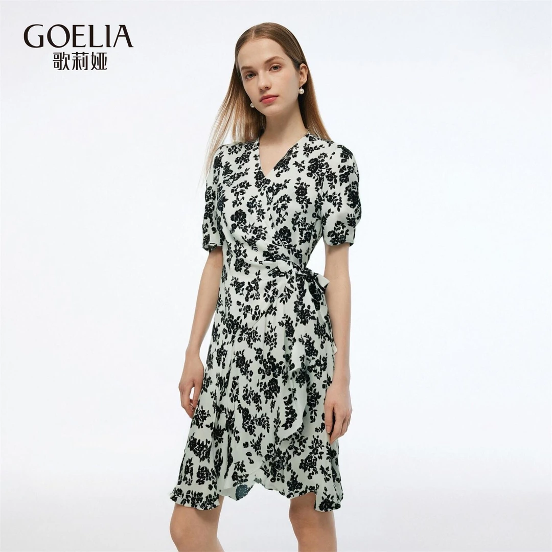 歌莉娅 夏季新品  印花茶歇连衣裙1E6R4K2CB
