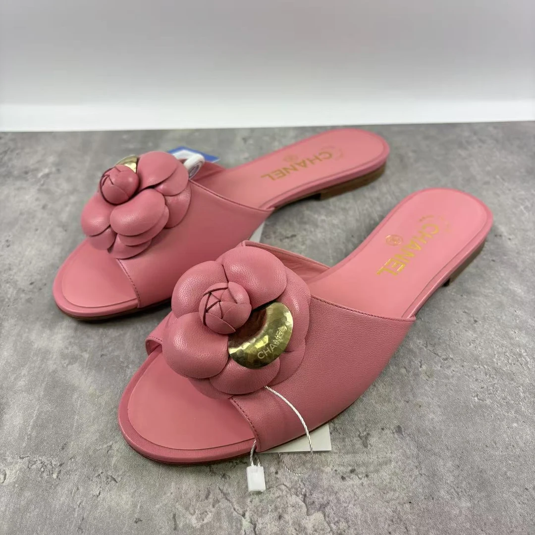 99新 Chanel/香奈儿 39码/仔仔女鞋/粉色山茶花平底拖鞋 xh012