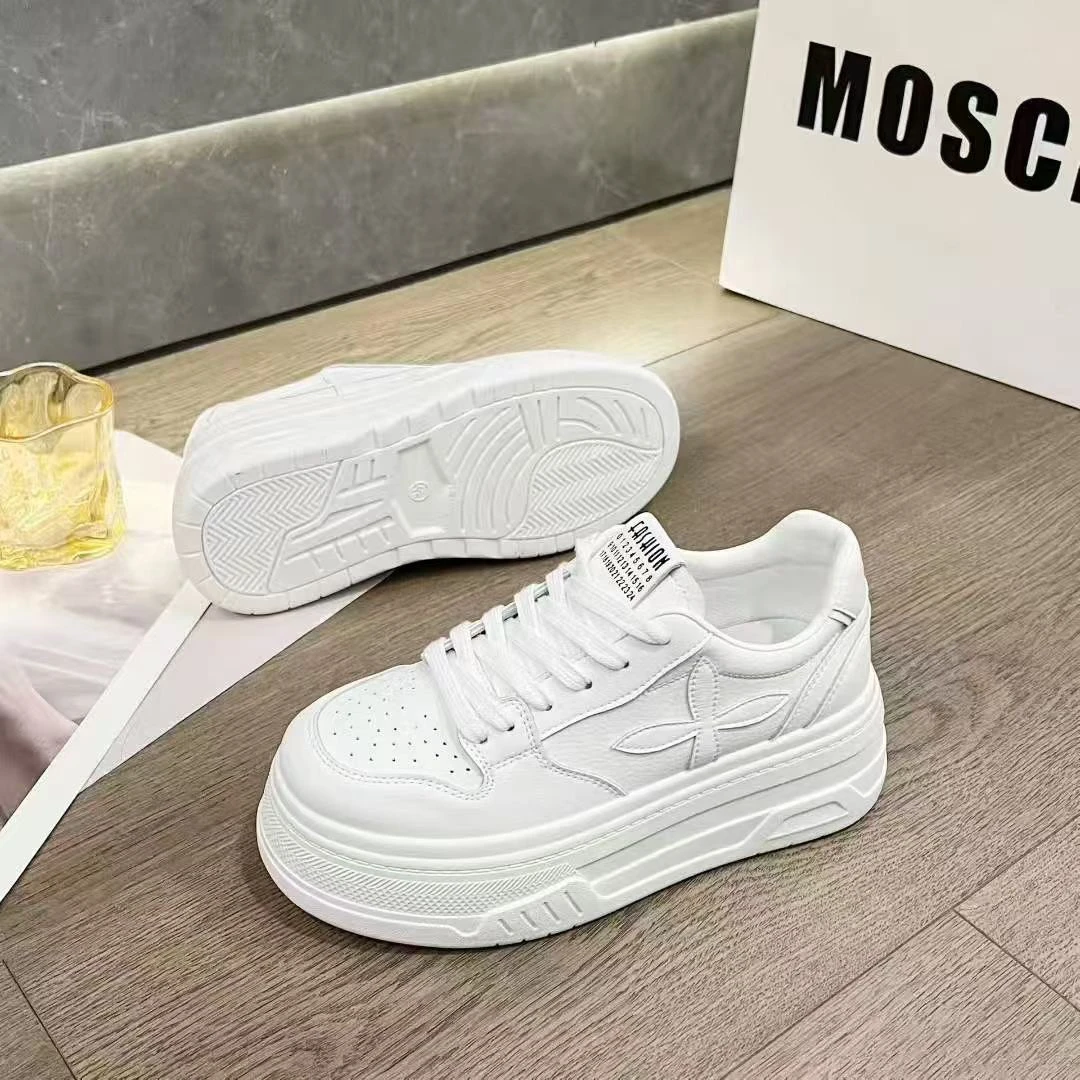 92夏季新款时尚百搭松糕白鞋