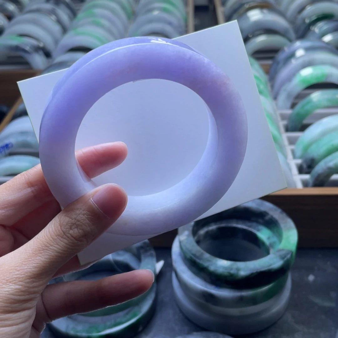 A***a定制翡翠未镶嵌翡翠手镯