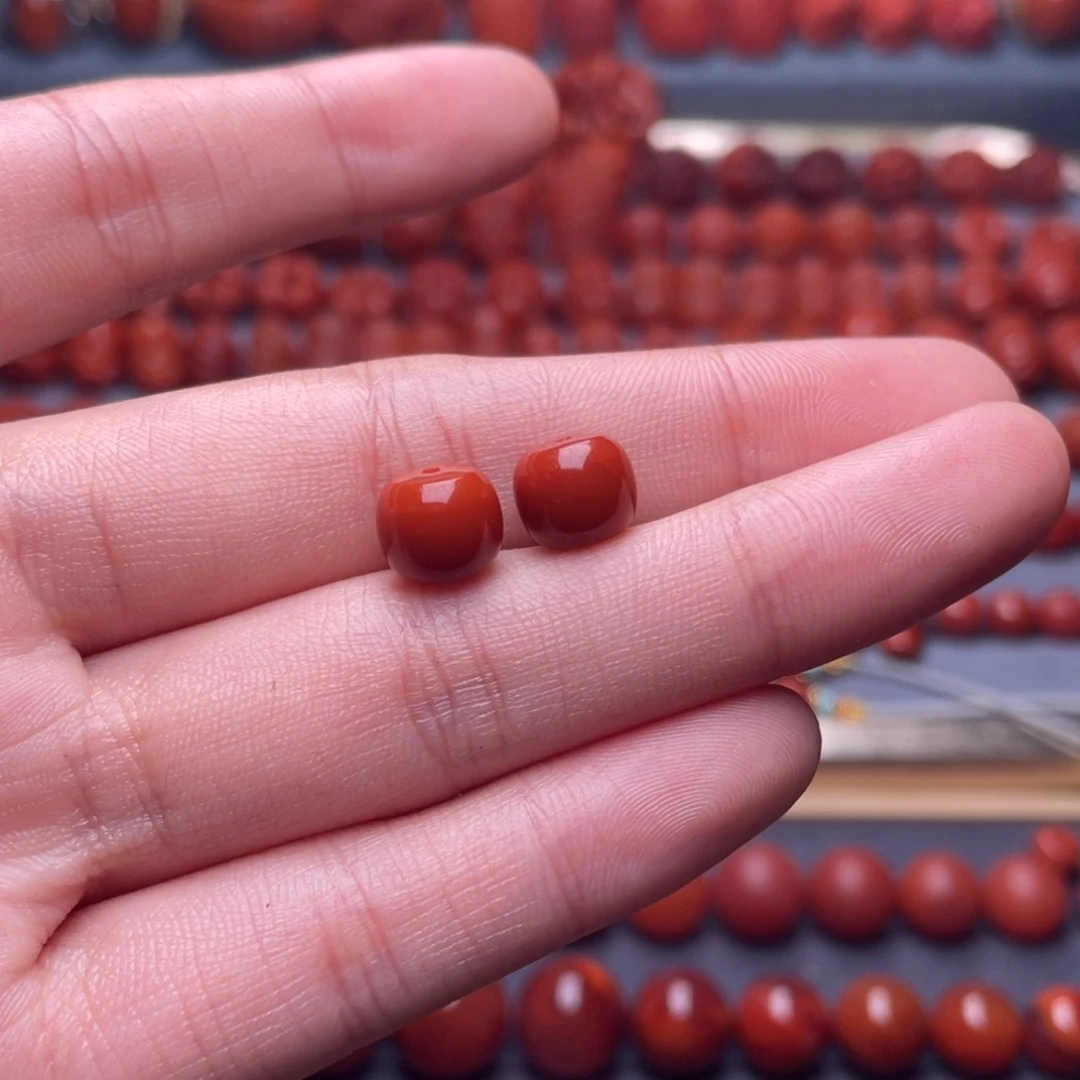 南红玛瑙其他未镶嵌W8.4瓦西柿子锦老型珠一对