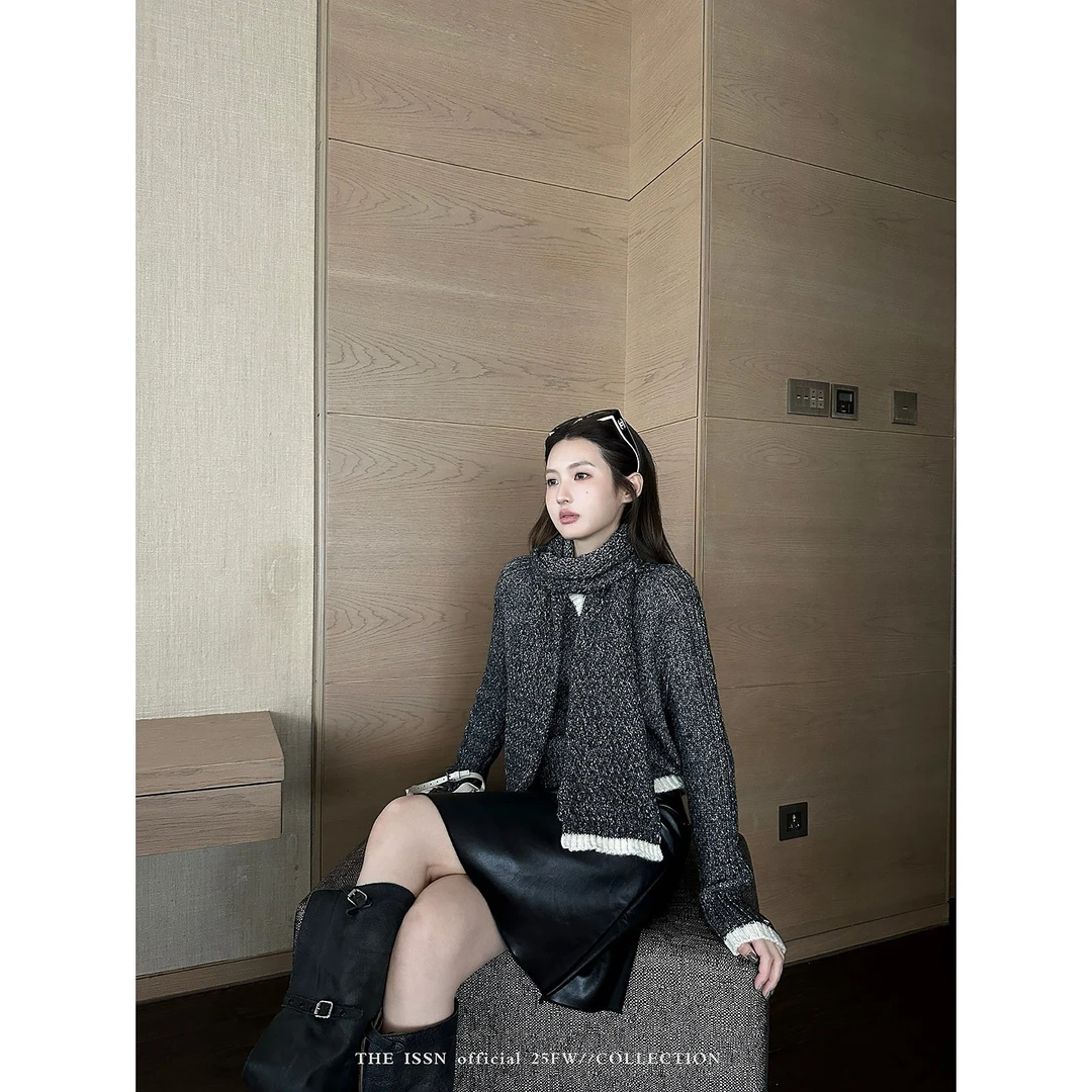 THEISSN宁司 撞色围巾 01948