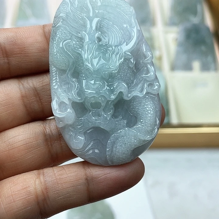 翡翠未镶嵌颈饰天然翡翠A货龙牌