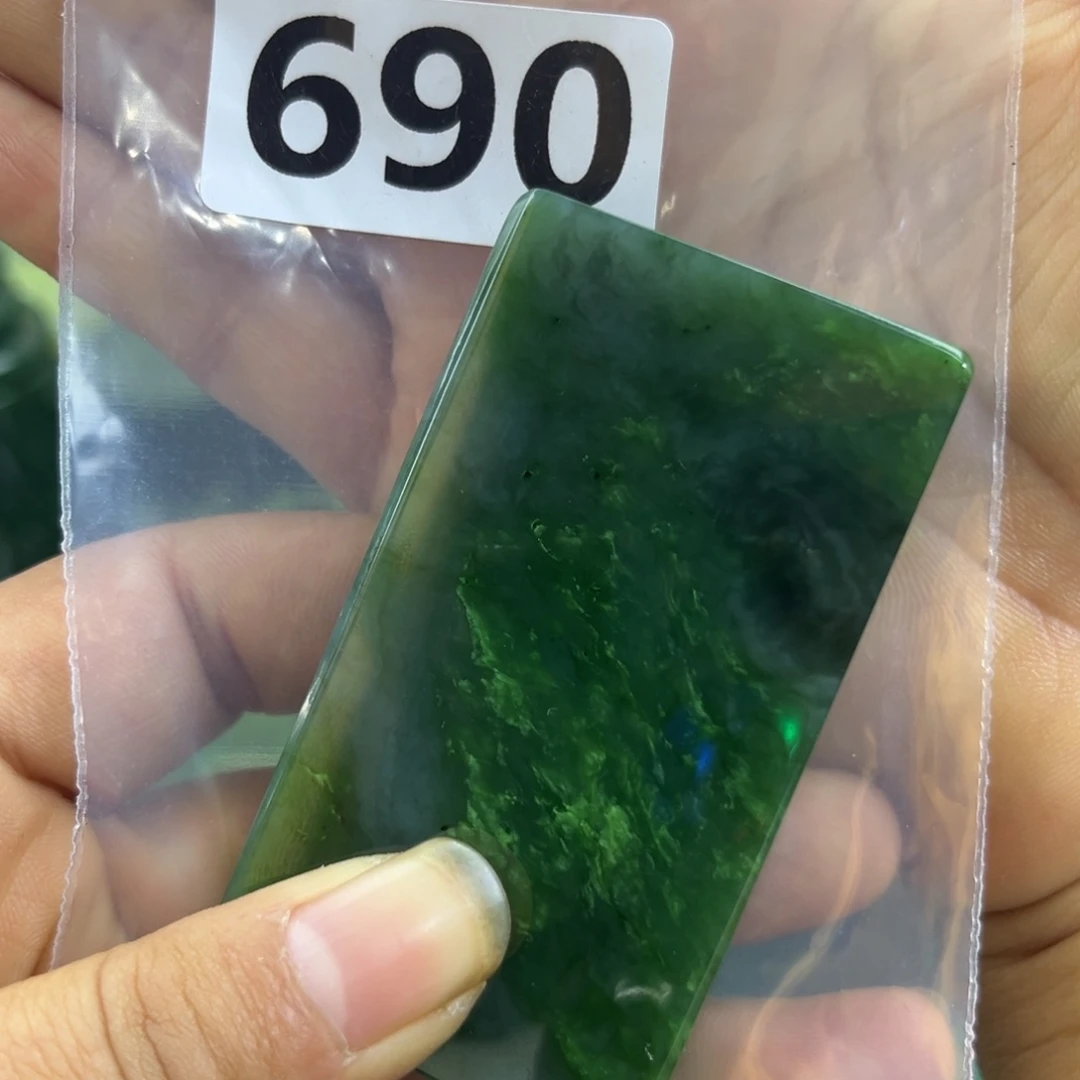 蜜***1和田玉未镶嵌珠宝半成品