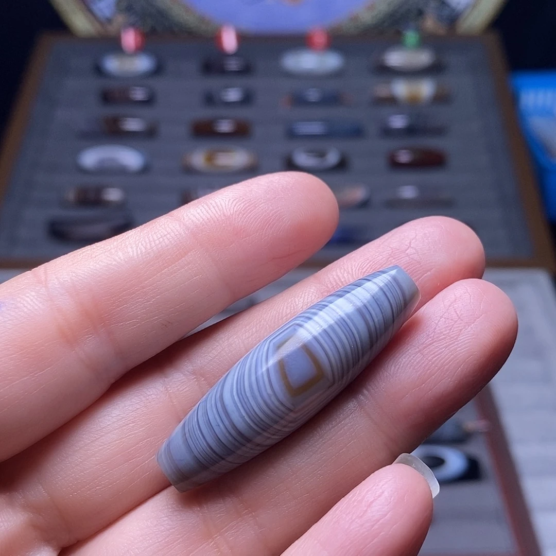 L***心玛瑙/玉髓未镶嵌珠宝半成品