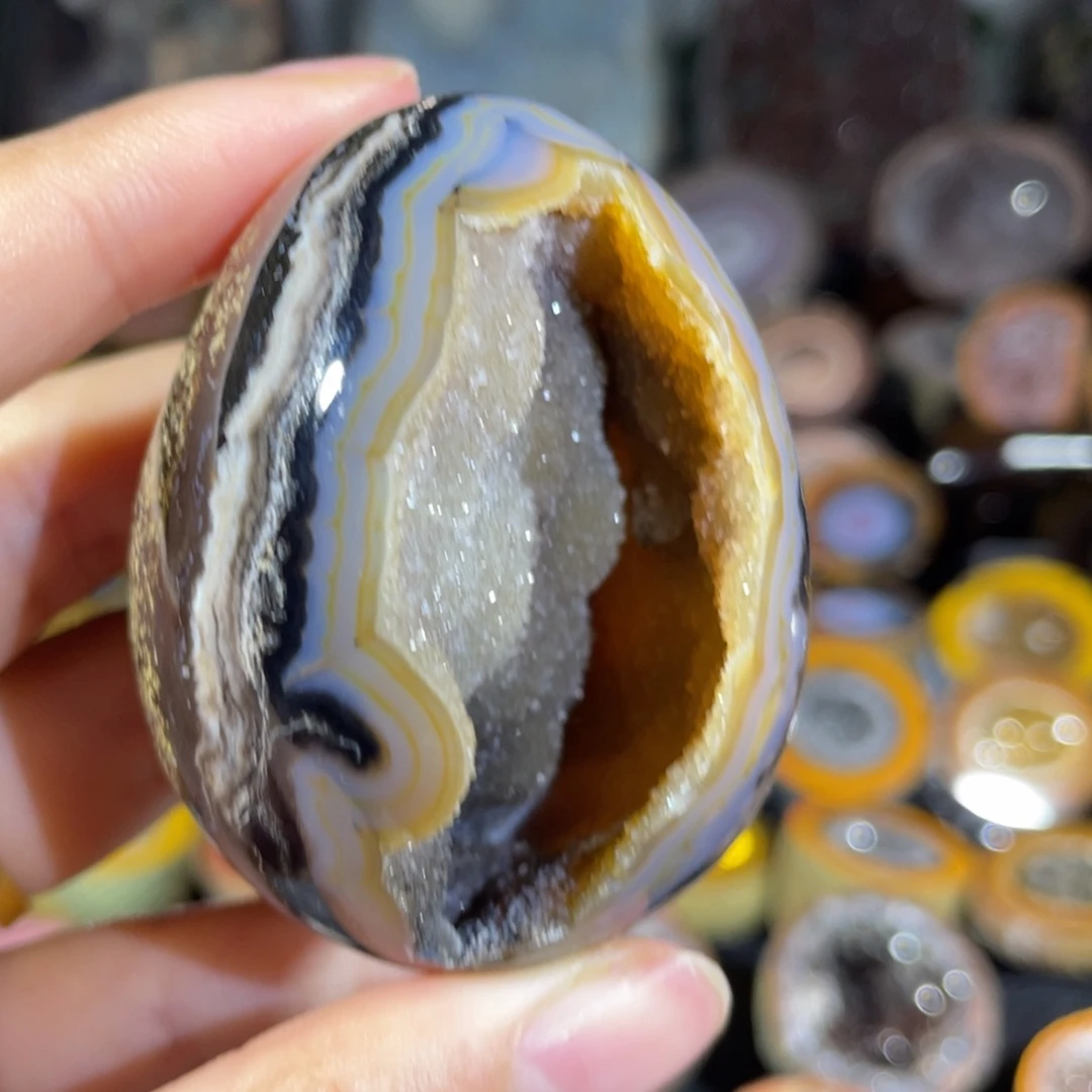 未镶嵌水晶大型摆件（非配饰）