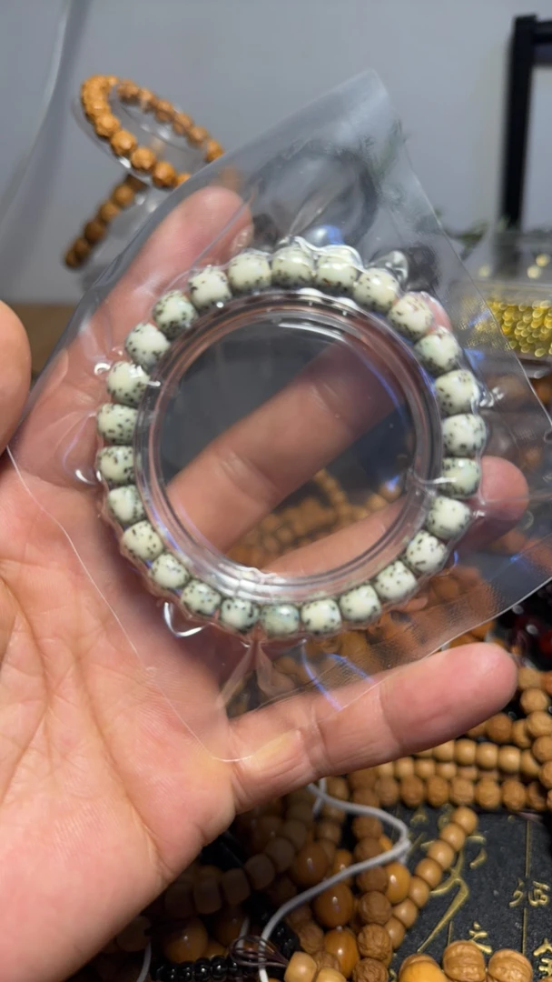 星月河豚大留白手串