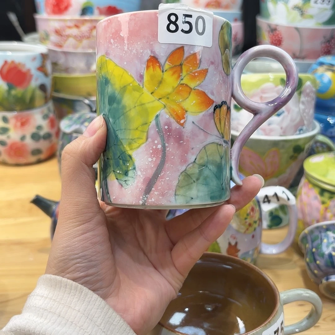 瓷片兔兔嗨起来啦哈喽