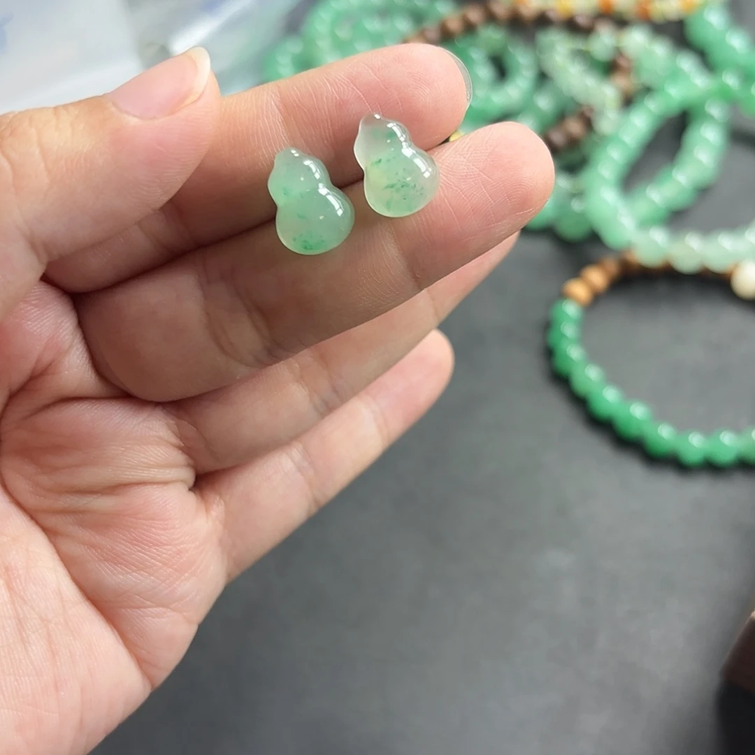 石英质玉银S925镶嵌耳钉