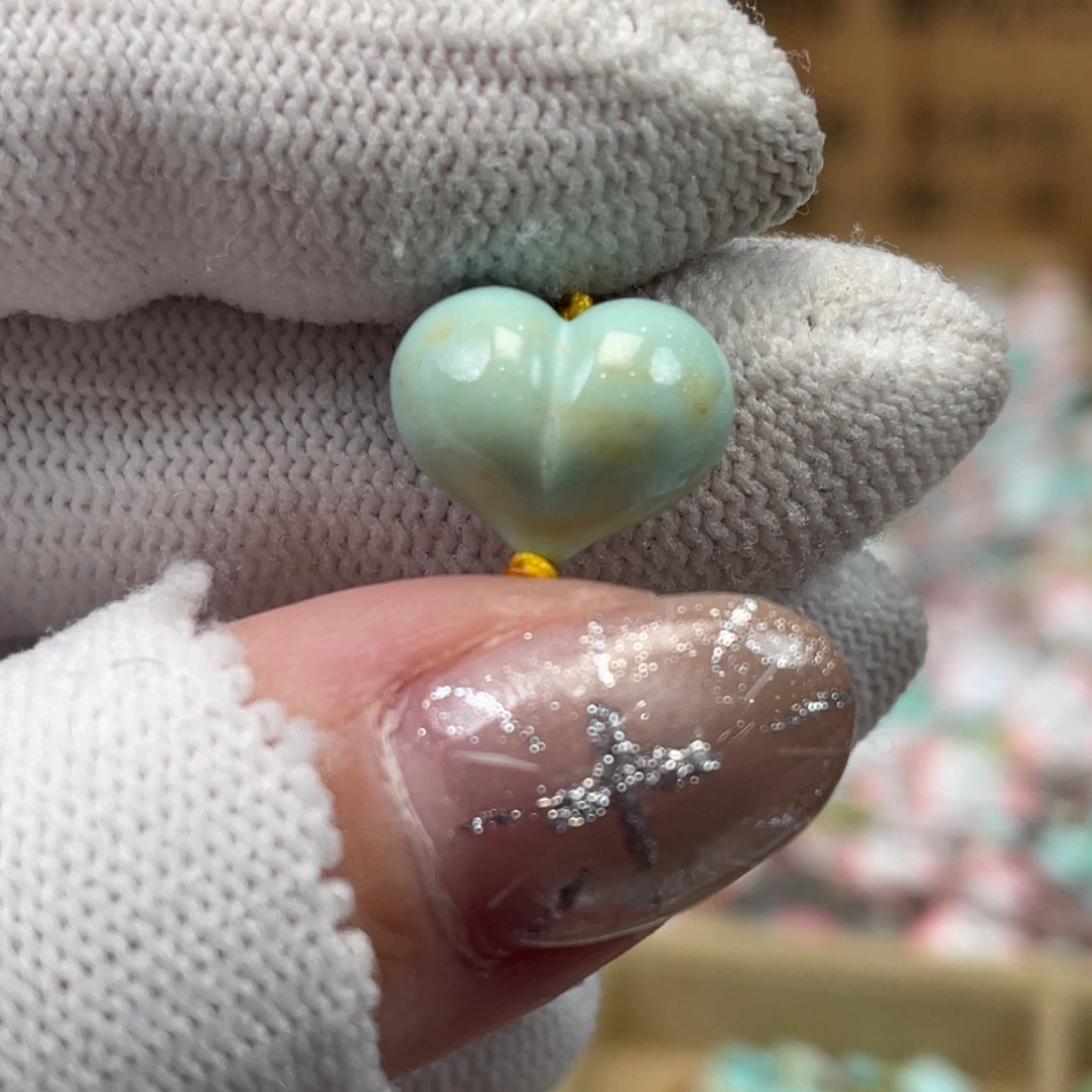 绿松石未镶嵌挂件