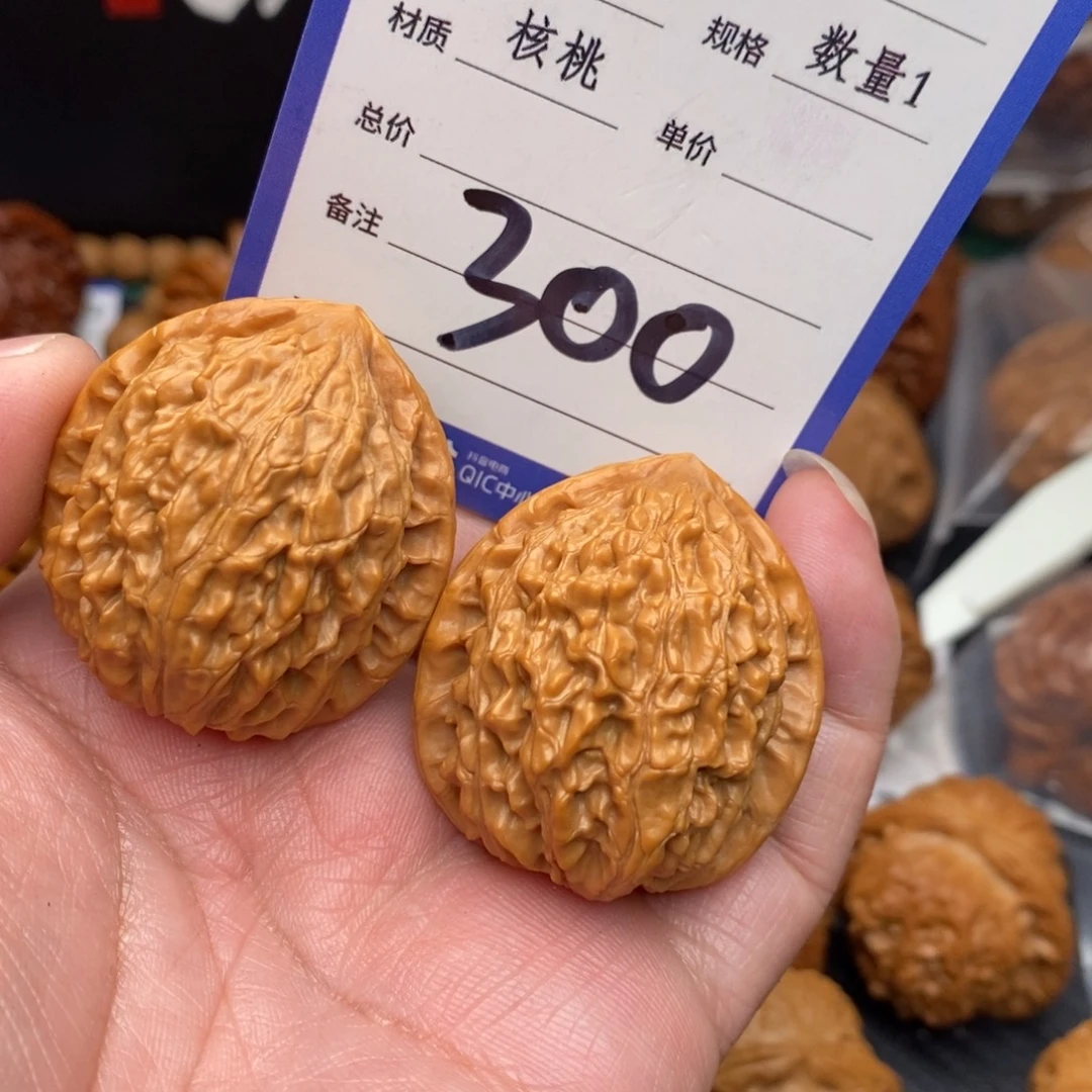 把件桃核金牛35oyx