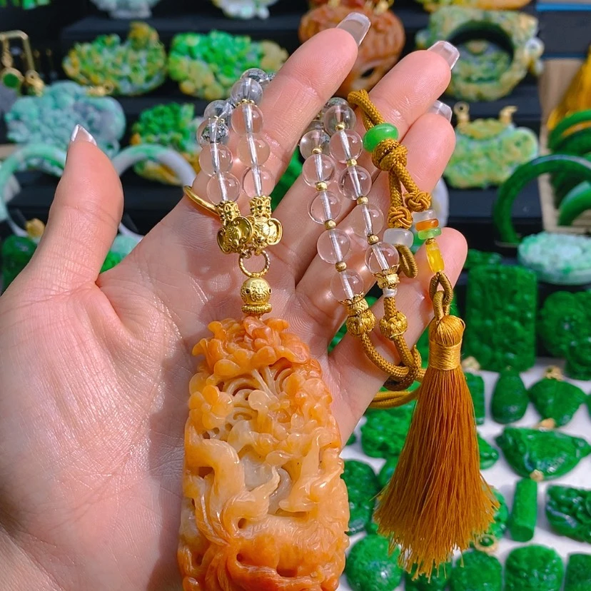 【闪购商品】翡翠颈饰未镶嵌红翡九尾