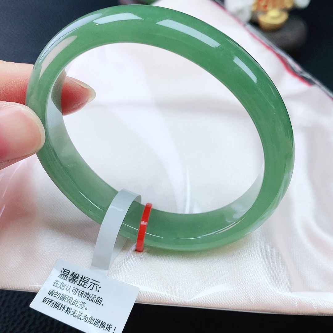 未镶嵌手镯（贵妃镯）翡翠57冰满绿