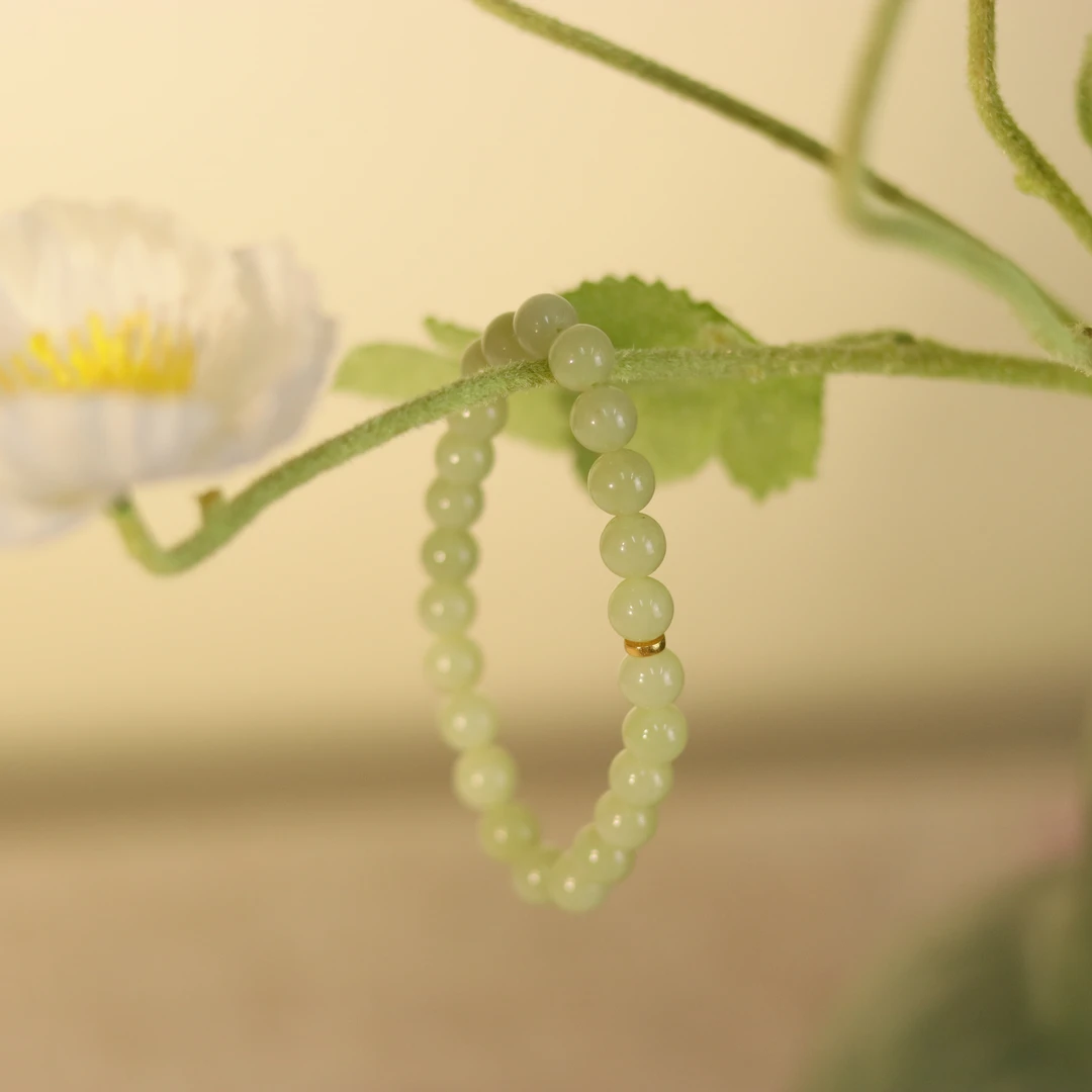 ZC10A18311[原创]和田玉素圈手串（多样性发货）