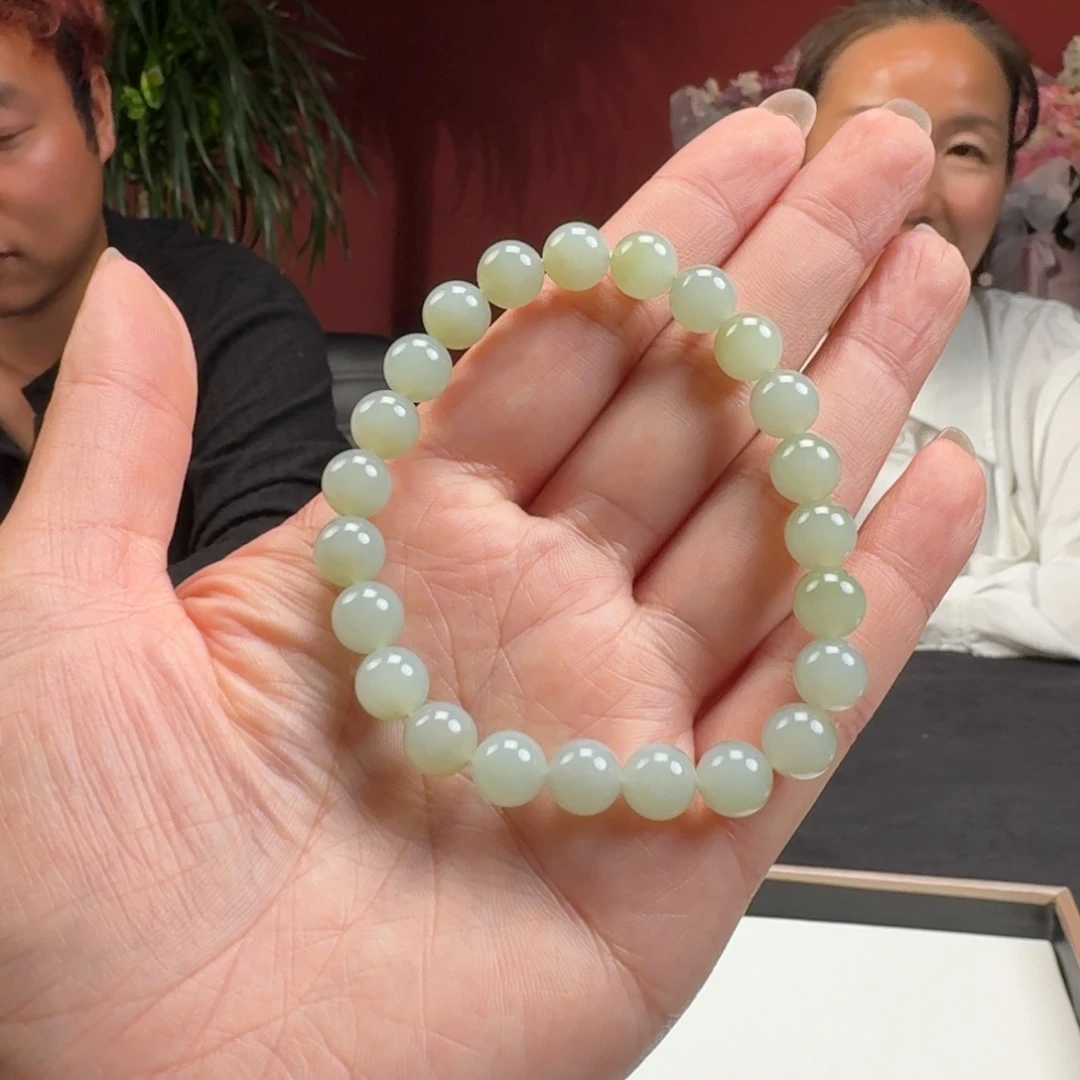 和田玉未镶嵌颈饰卡8