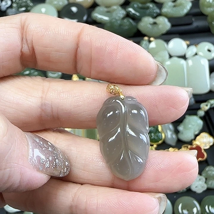 和田玉18K金镶嵌吊坠(不含链)