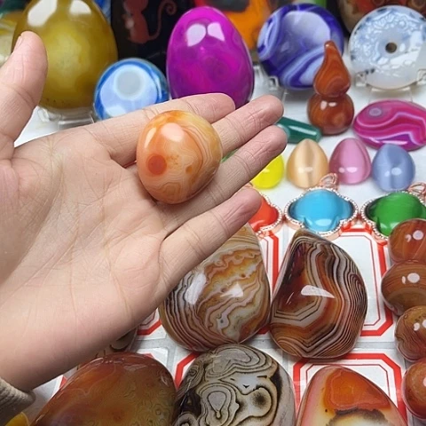 玛瑙/玉髓颈饰未镶嵌