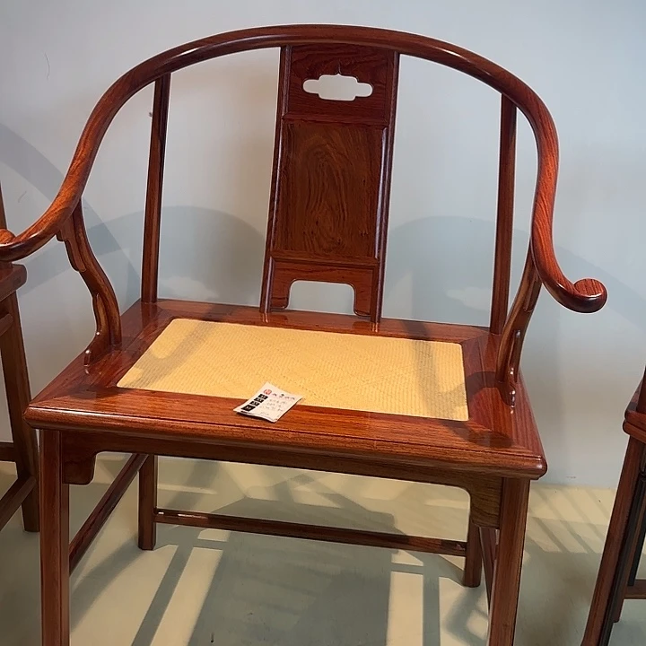 柏****其它金属白酸枝圈椅