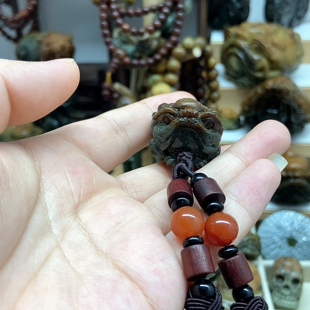 岫岩河磨玉（透闪石质玉）挂件未镶嵌一*