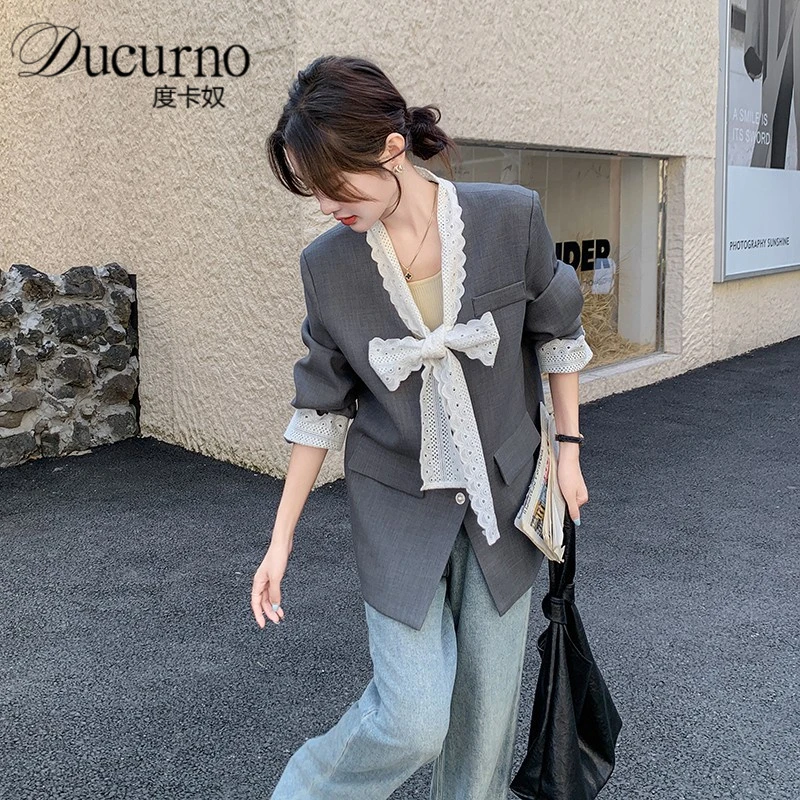 灰色西装外套女2025秋季新款韩系蕾丝拼接设计感宽松休闲气质西服