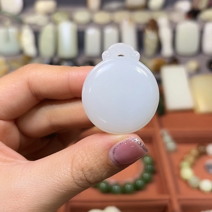 和田玉（白玉）未镶嵌颈饰圆圆满满