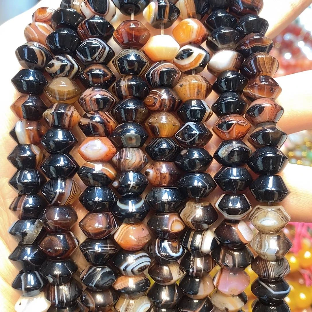 玛瑙/玉髓未镶嵌珠宝半成品11mm红棕玛瑙飞碟一条