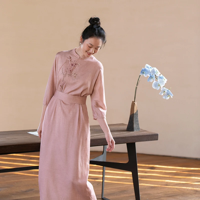 牧衣游原创 手工刺绣重磅真丝炒色连衣裙开叉文艺复古旗袍 露华慢