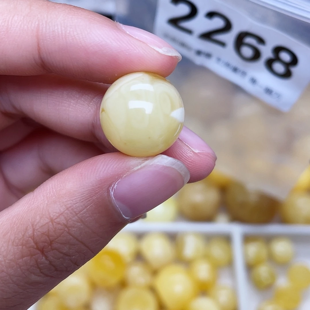 蜜蜡未镶嵌珠宝奇石粉15