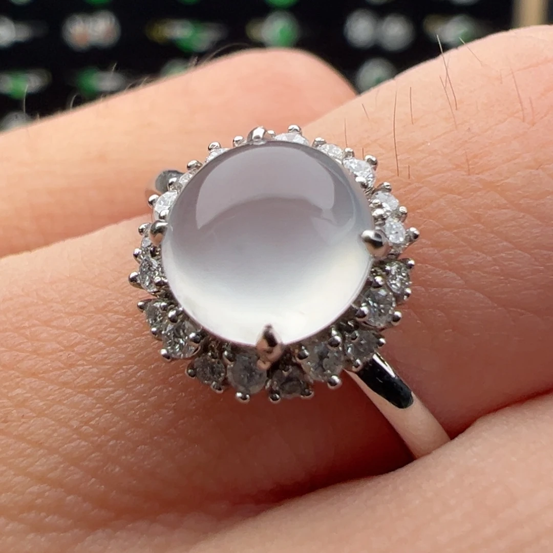 翡翠18K金镶嵌戒指蛋面7.4