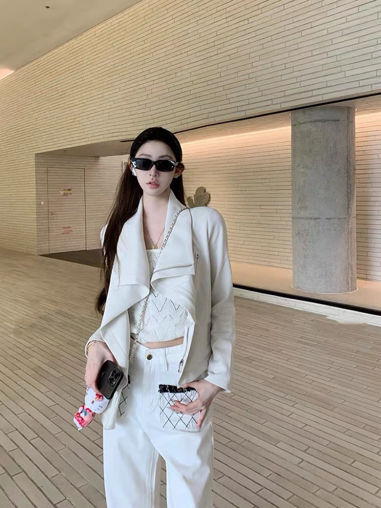 【达人专属】2025秋款设计感气质时尚灰白色短款通勤夹克外套女