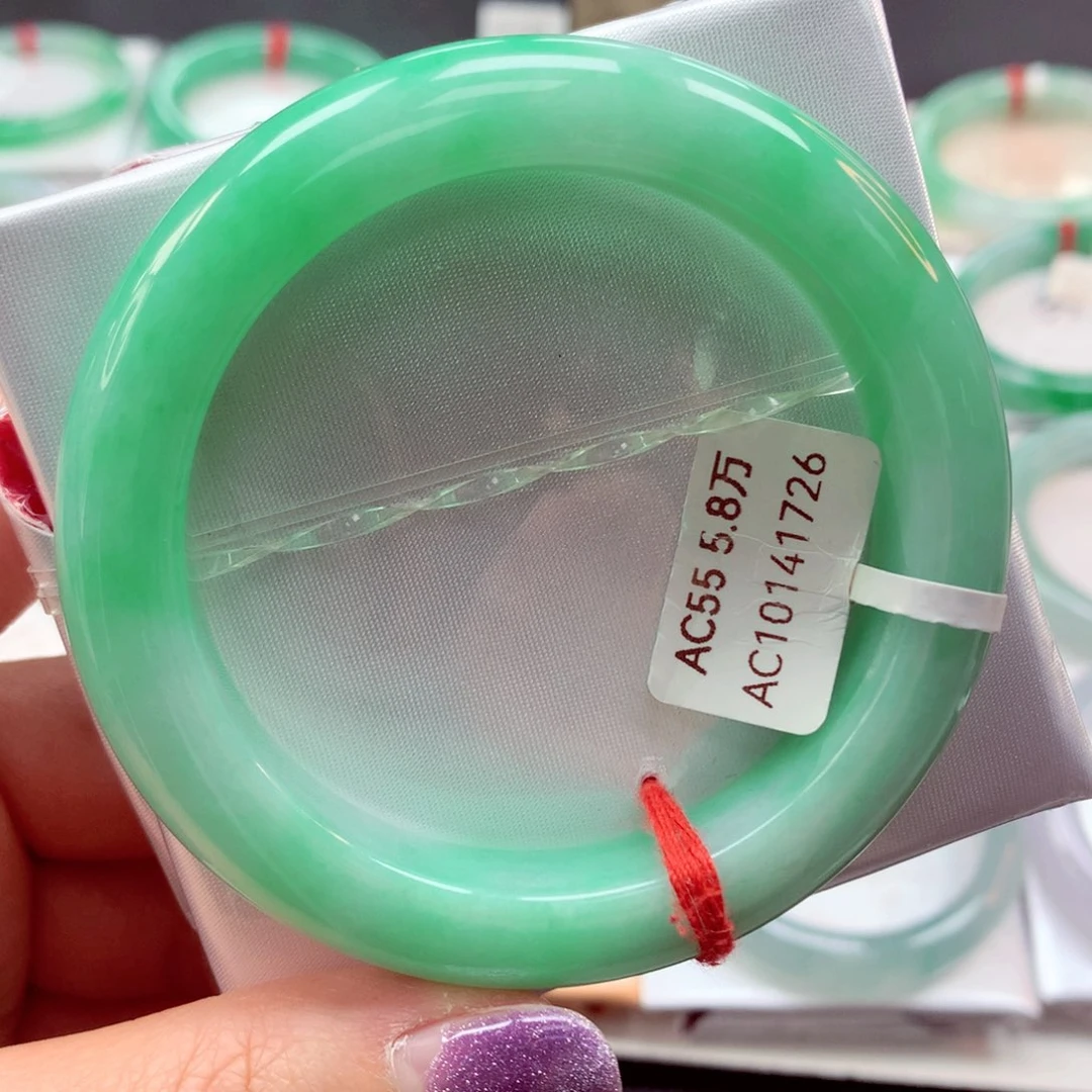 翡翠手镯未镶嵌6号85