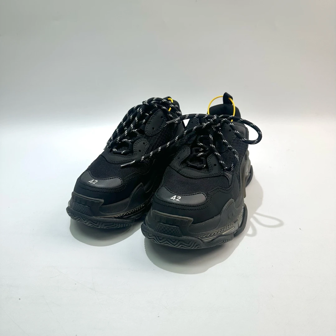 99新 Balenciaga/巴黎世家 42码 黑色Triple S老爹鞋 SY0892