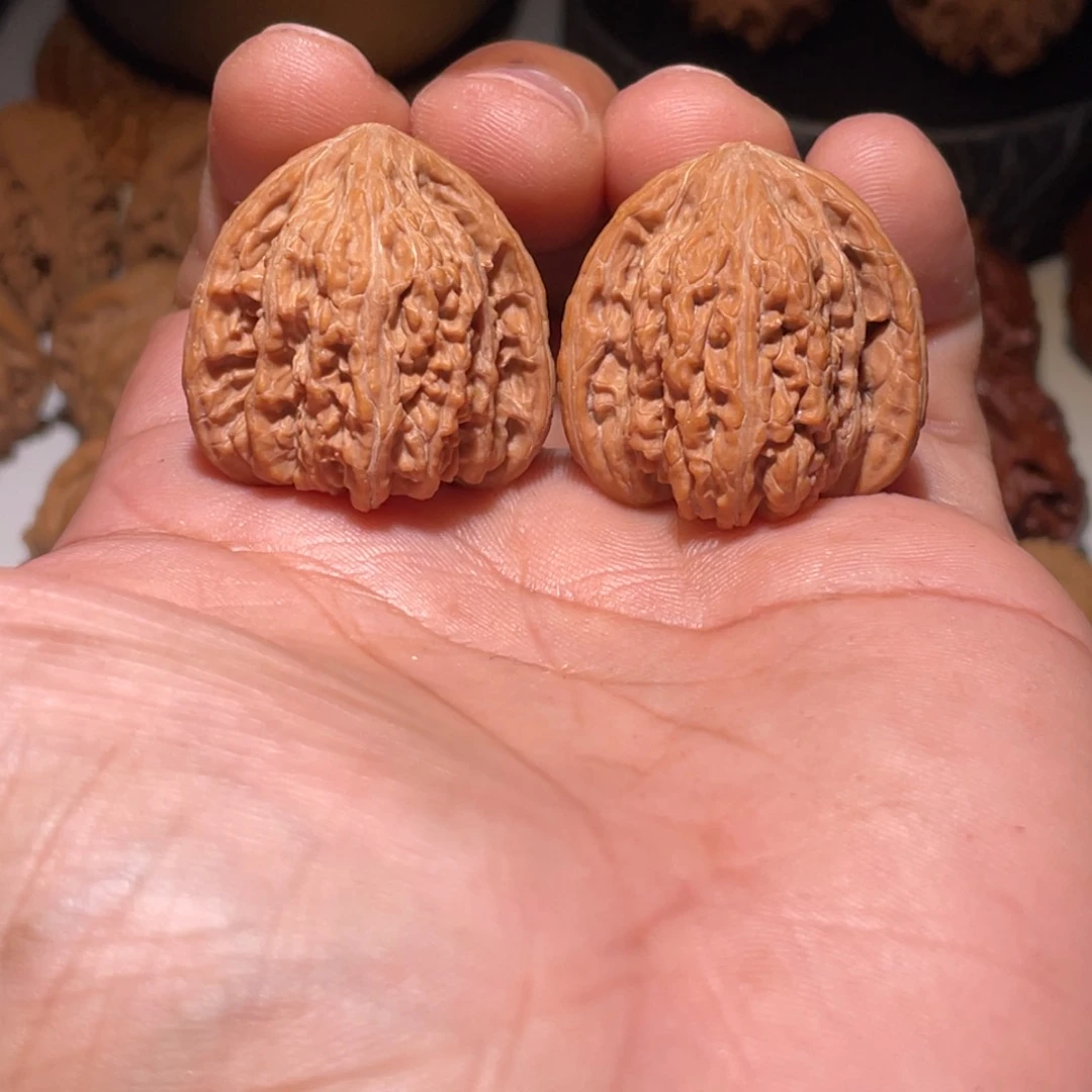 文玩核桃吊坠蓝****工密纹