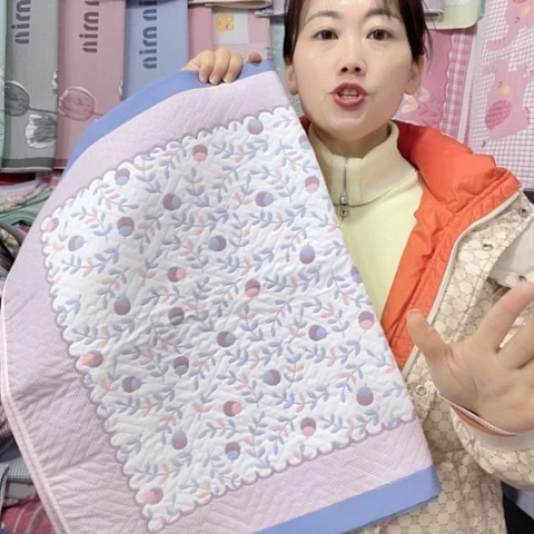 棉特价兰色果实累累