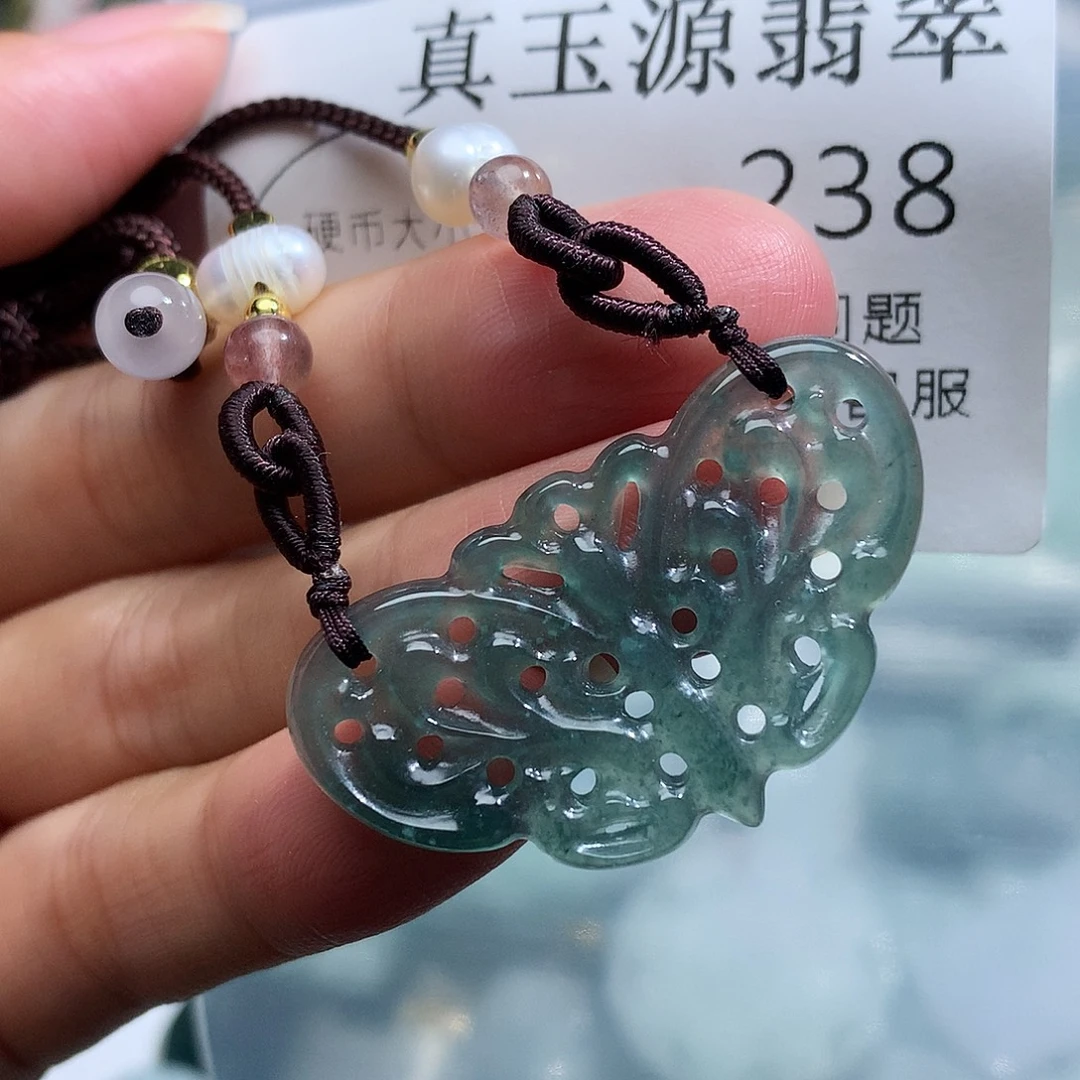 翡翠未镶嵌颈饰238