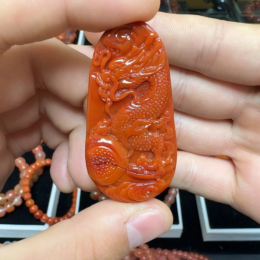 南红玛瑙未镶嵌川料瓦西满色满肉龙牌30g