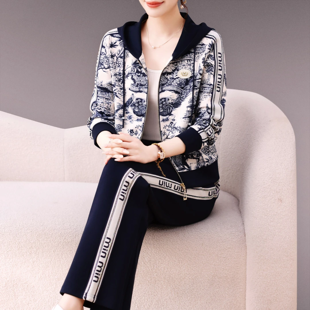 JOZDICE/纪治迪哲运动套装秋季洋气印花减龄连帽休闲运动服套装女