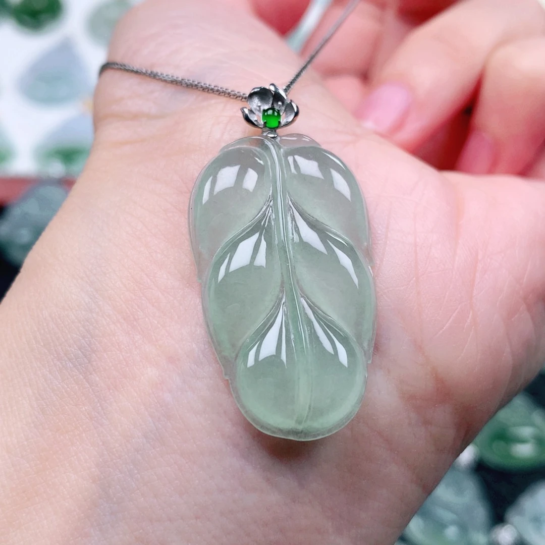 吊坠(不含链)18K金镶嵌翡翠