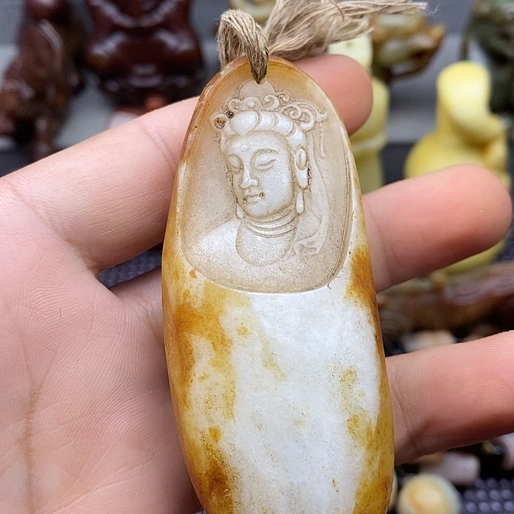 未镶嵌蛇纹石玉颈饰